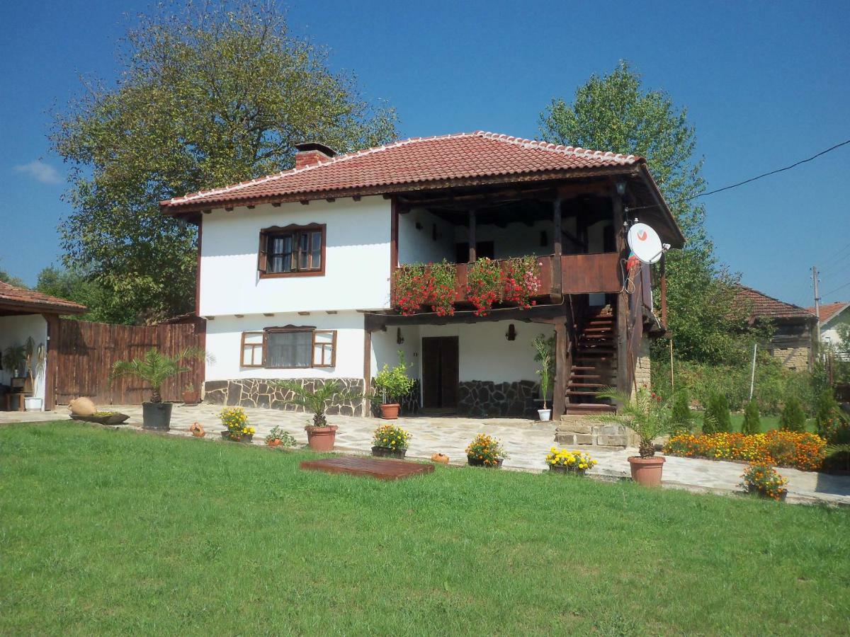 Vila Митровата Къща Raynovtsi Exteriér fotografie