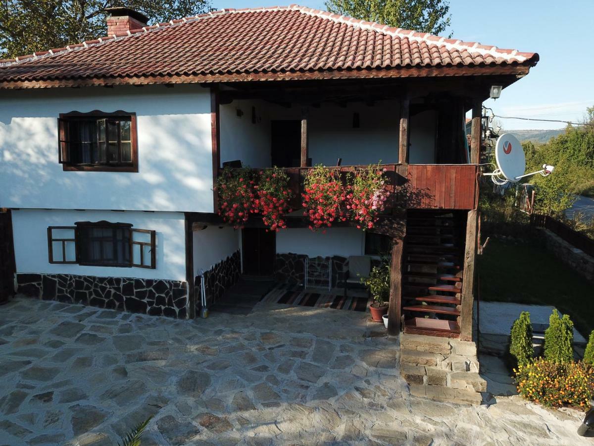 Vila Митровата Къща Raynovtsi Exteriér fotografie